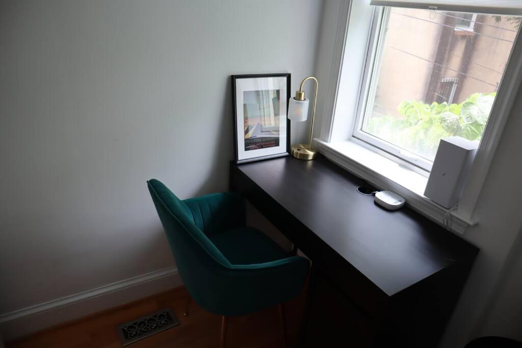 3-bedroom House With Cute Patio Explore Dc On Foot Villa